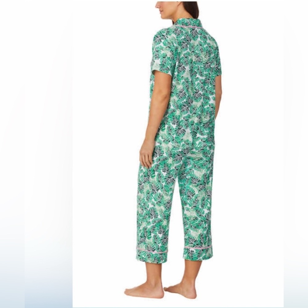 (NWT) Room service ladies 2piece pajamas